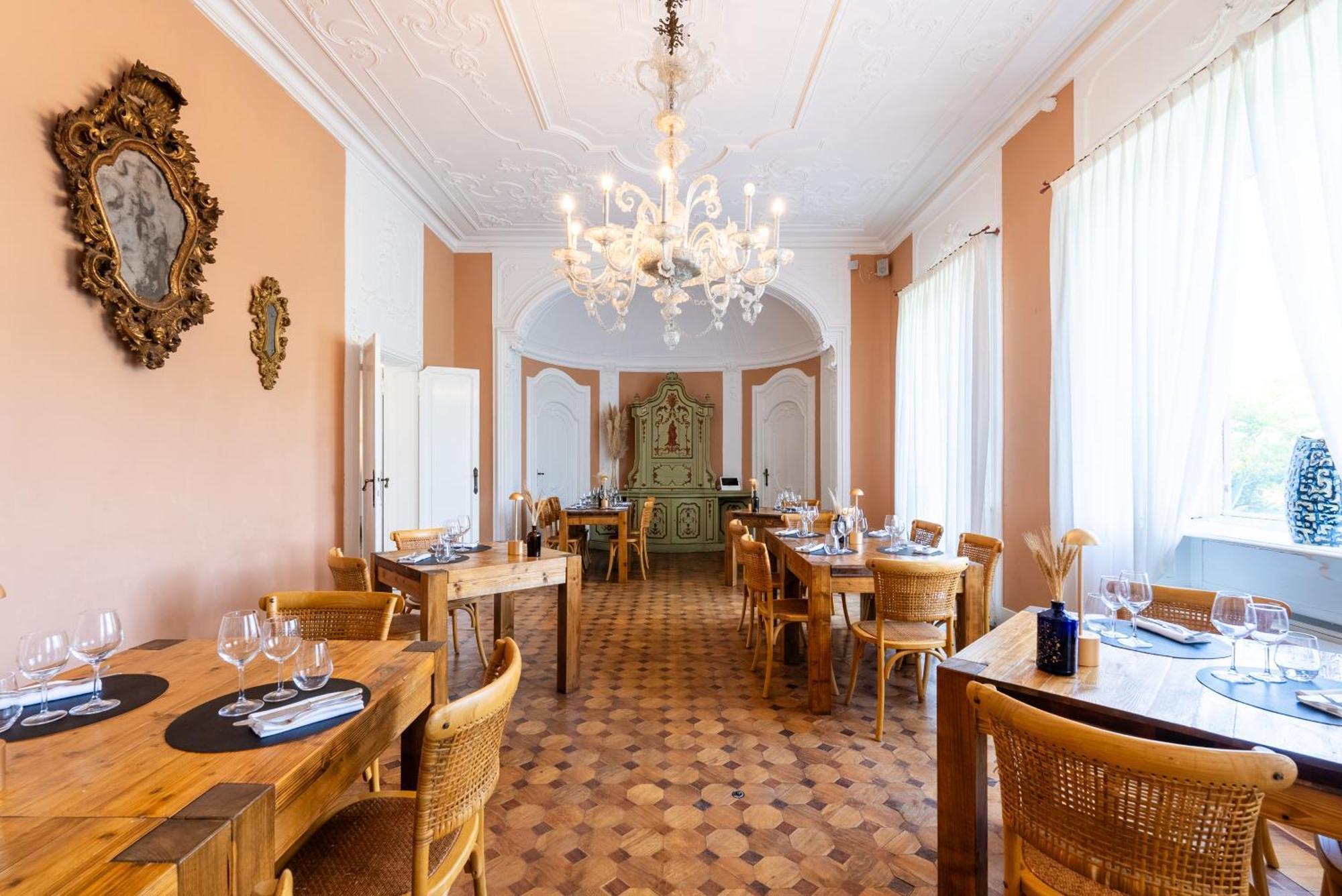 Hotel Villa Borghi Varano Borghi Exterior foto