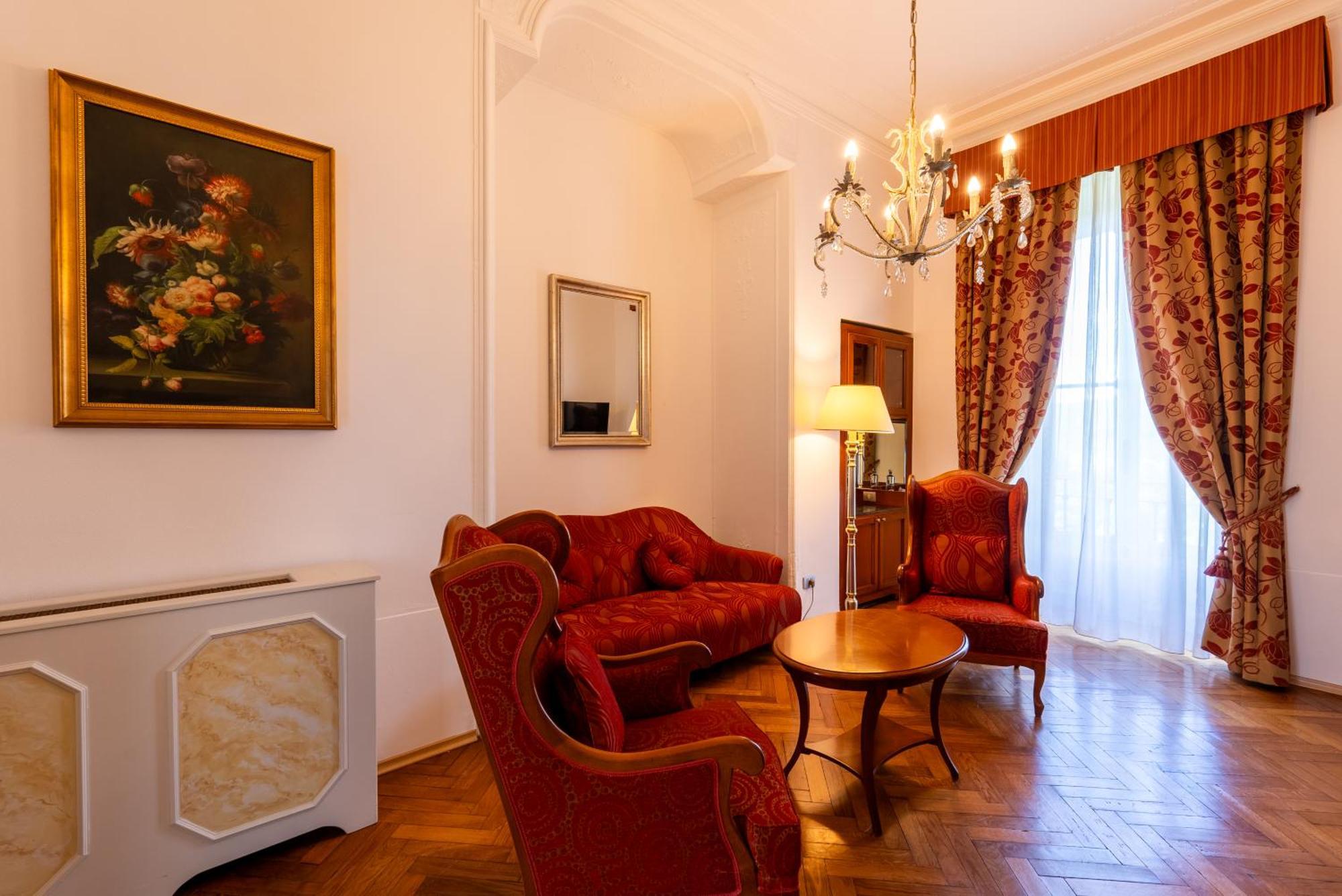 Hotel Villa Borghi Varano Borghi Exterior foto
