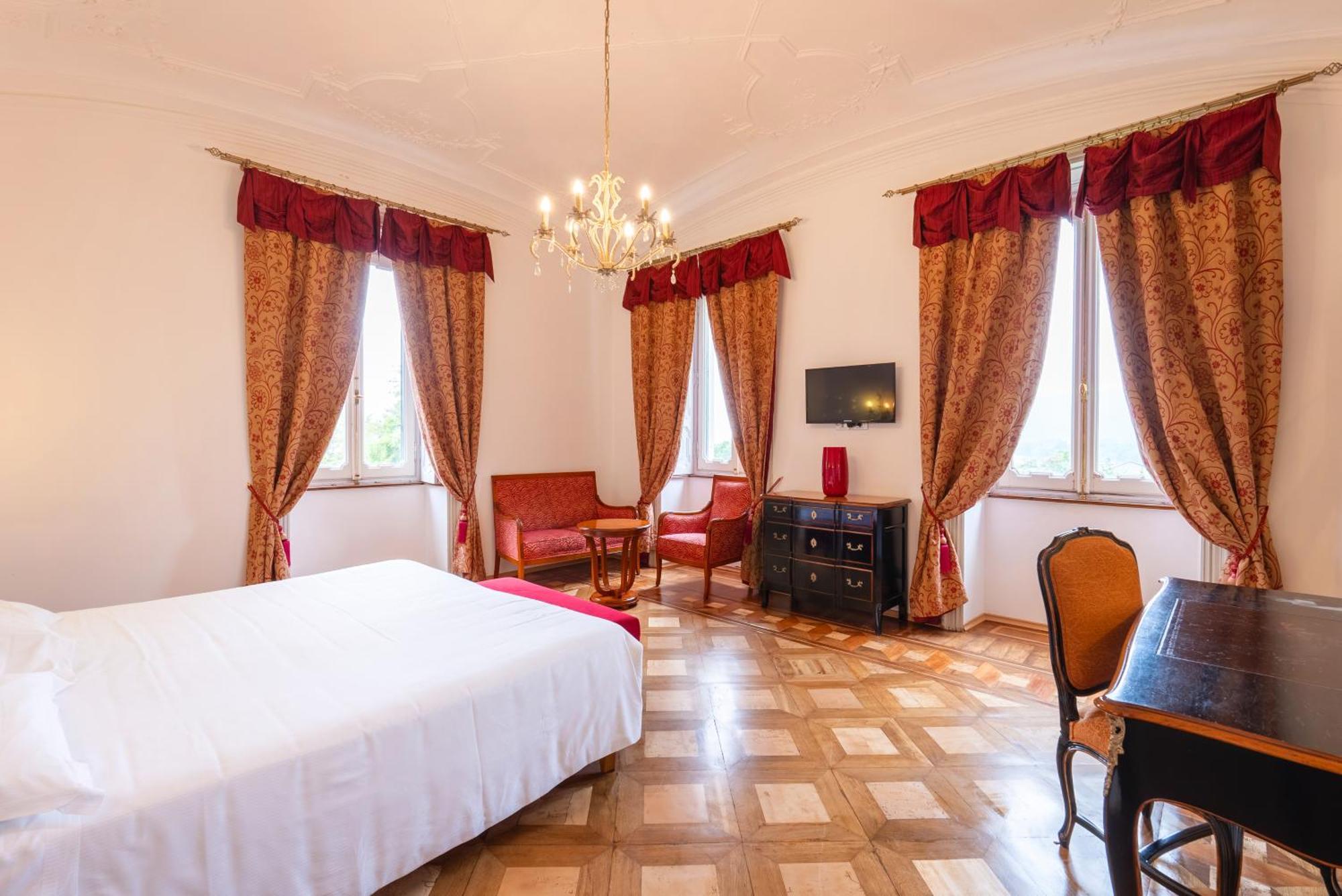 Hotel Villa Borghi Varano Borghi Exterior foto